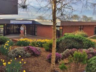 Colegios de Irlanda - Terence MacSwiney Community College - Cork