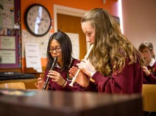 Colegios de Irlanda - Holy Family Secondary School - Kildare