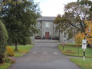 Midleton College