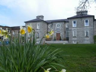 Midleton College